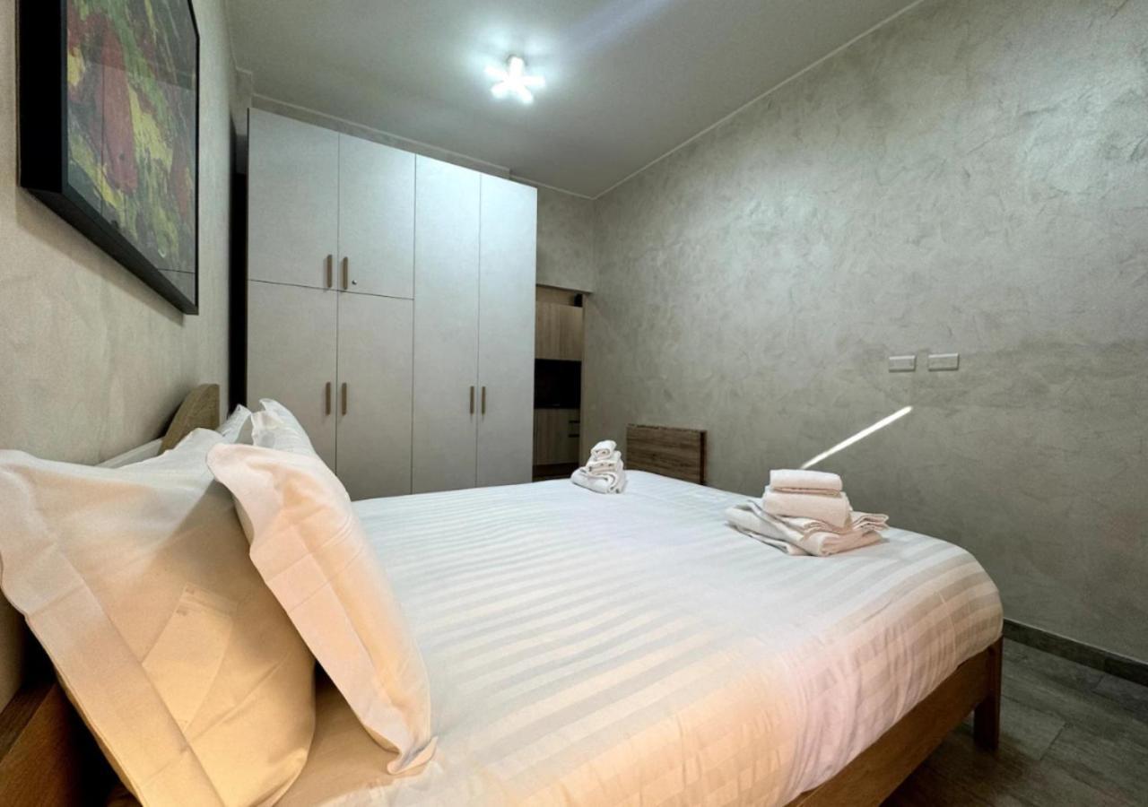 Apartament La Palmetta - Vicino Metro A Rzym Zewnętrze zdjęcie