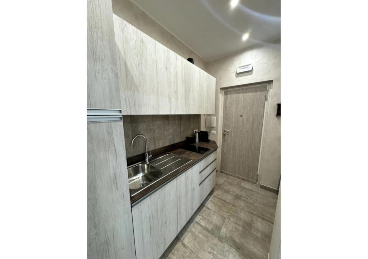 Apartament La Palmetta - Vicino Metro A Rzym Zewnętrze zdjęcie
